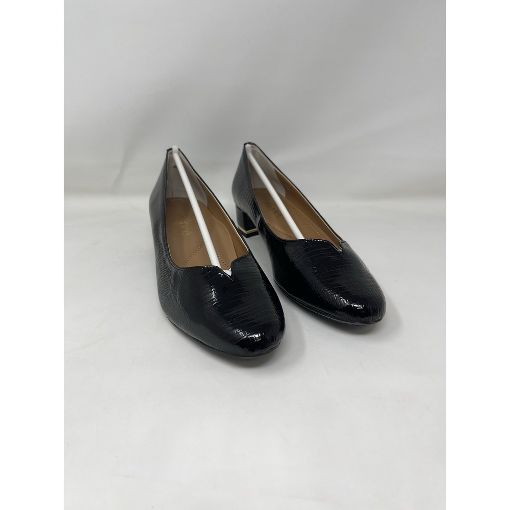 J Renee Women Size 8 Black Closed Toe Heels Lizard Print